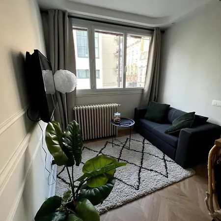 Eiffel Tower Area Chic And Cosy Parisian Apartmán Paříž
